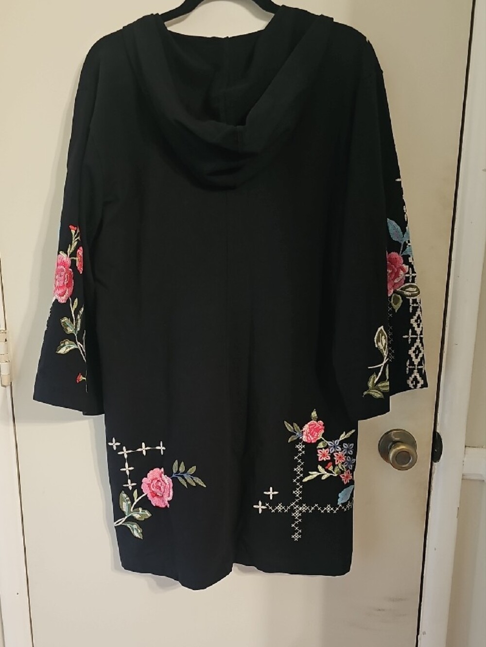Johnny Was Black Embroidered Floral Hoodie Tunic - Picture 2 of 5